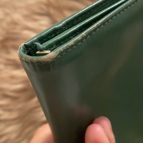 Salvatore Ferragamo green wallet - Picture 6 of 6